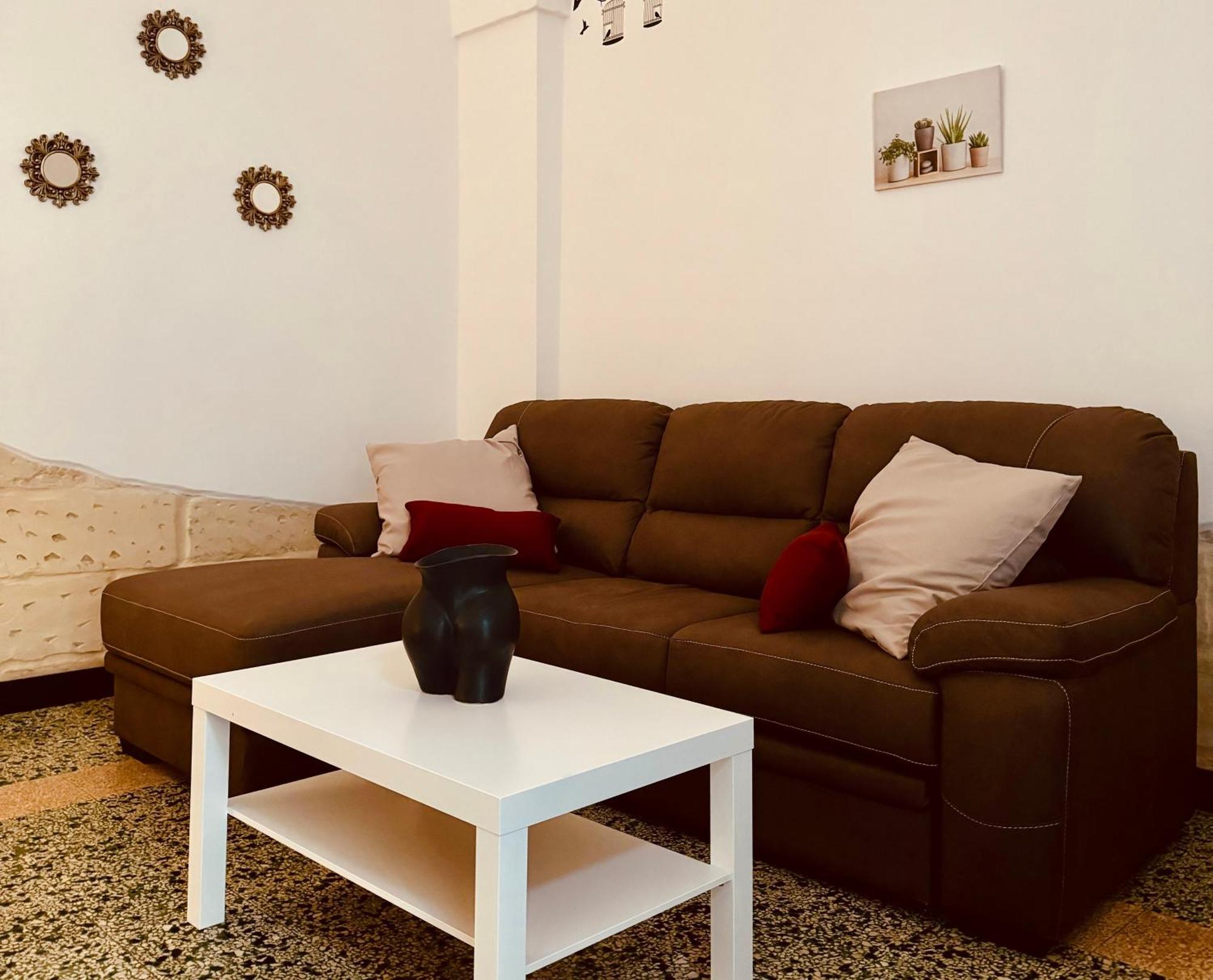 Anna'S Guest House Лече Екстериор снимка